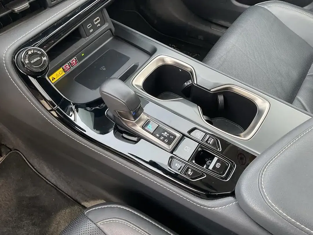 Lexus NX 450h+ - Thumbnail 21