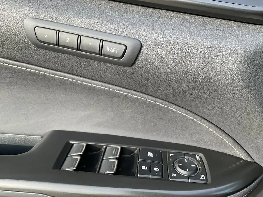 Lexus NX 450h+ - Thumbnail 22