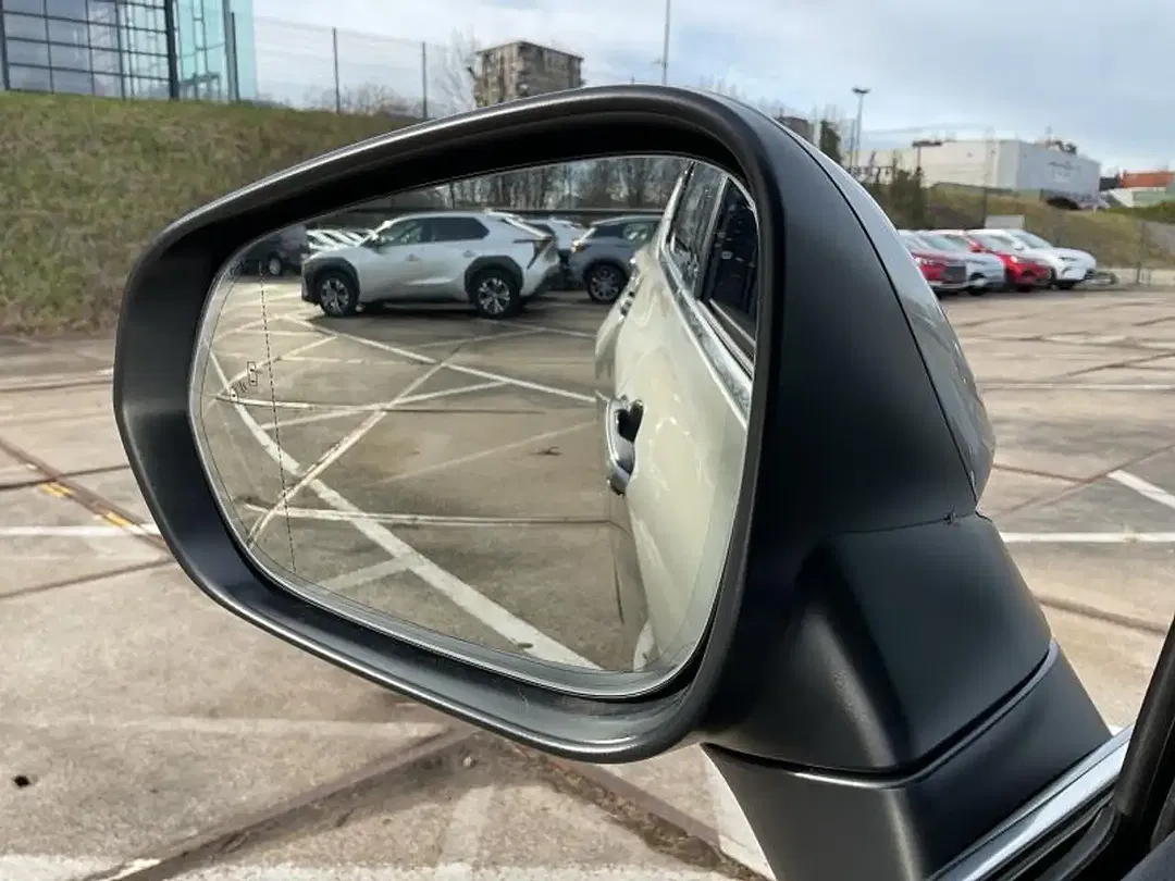 Lexus NX 450h+ - Thumbnail 25