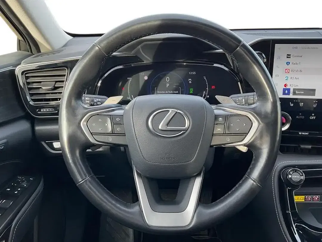 Lexus NX 450h+ - Thumbnail 8