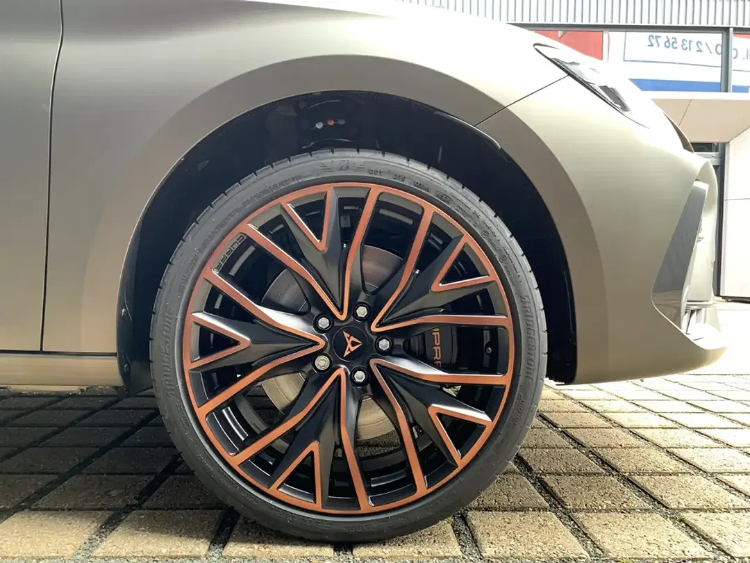 CUPRA Leon - Thumbnail 13