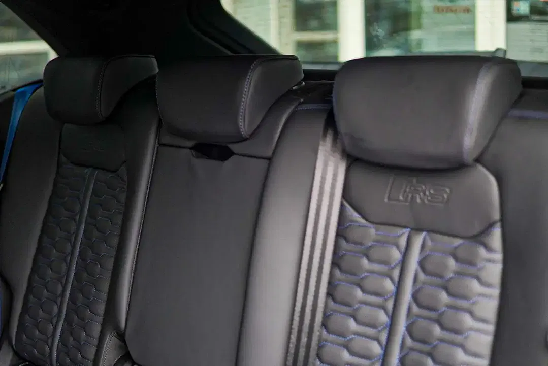 Audi RS Q8 - Thumbnail 9