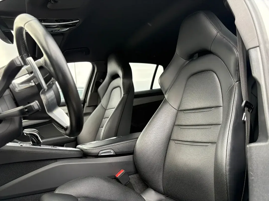 Porsche Panamera - Thumbnail 15