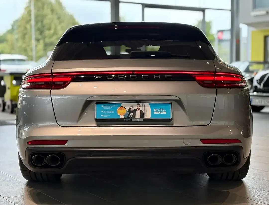 Porsche Panamera - Thumbnail 5