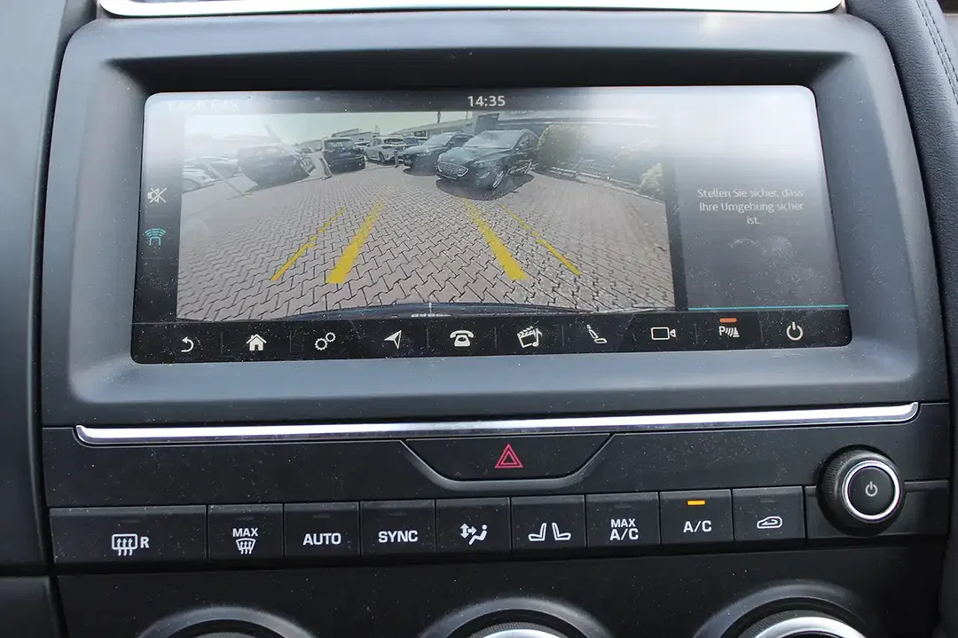 Jaguar E-Pace - Thumbnail 14