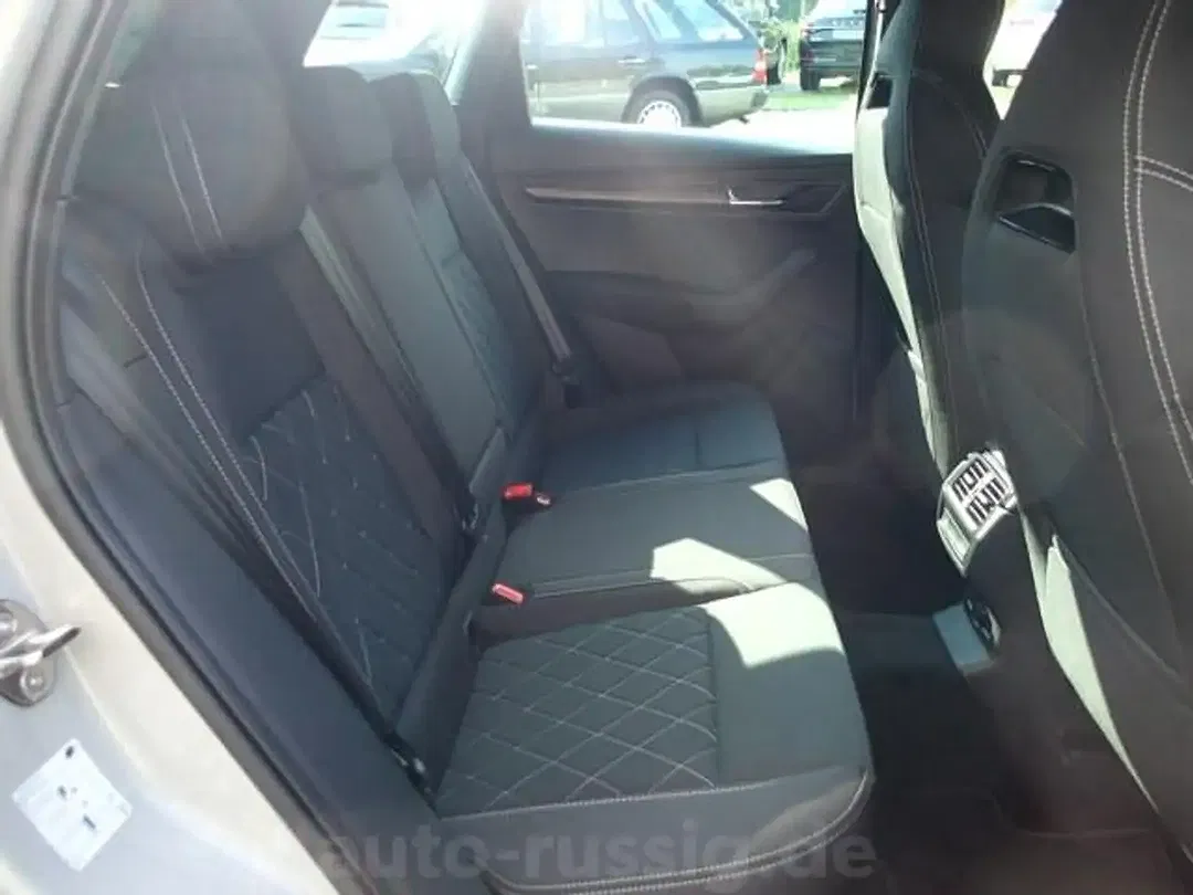 Skoda Karoq - Thumbnail 6