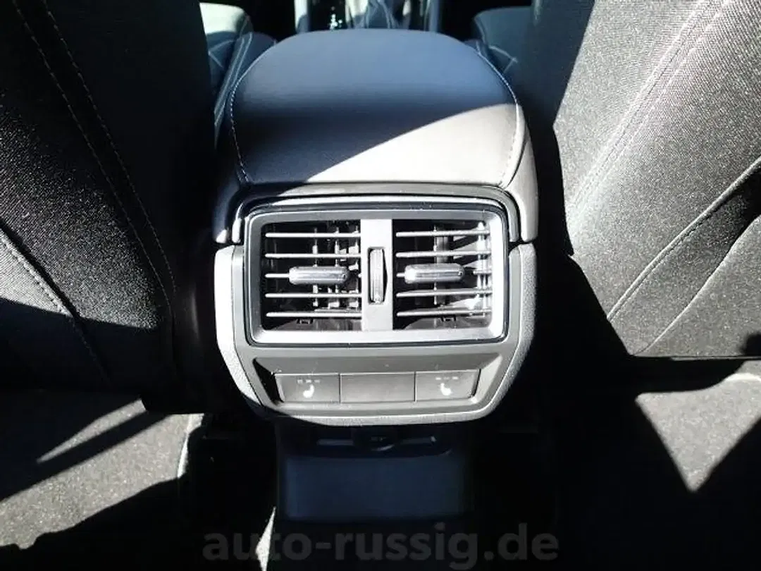 Skoda Karoq - Thumbnail 9