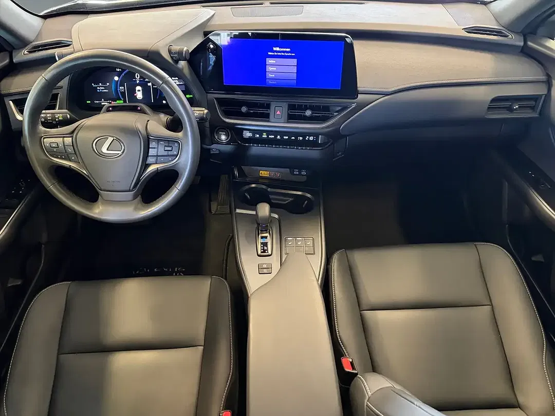 Lexus UX 300h - Thumbnail 10