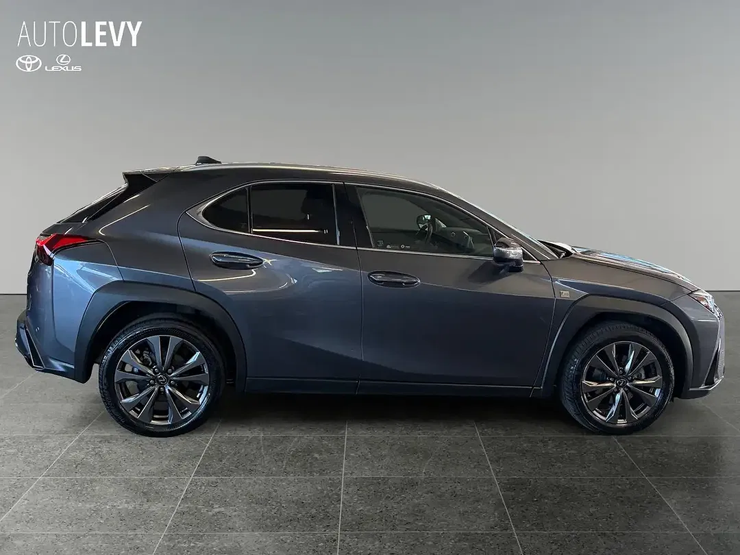 Lexus UX 300h - Thumbnail 6
