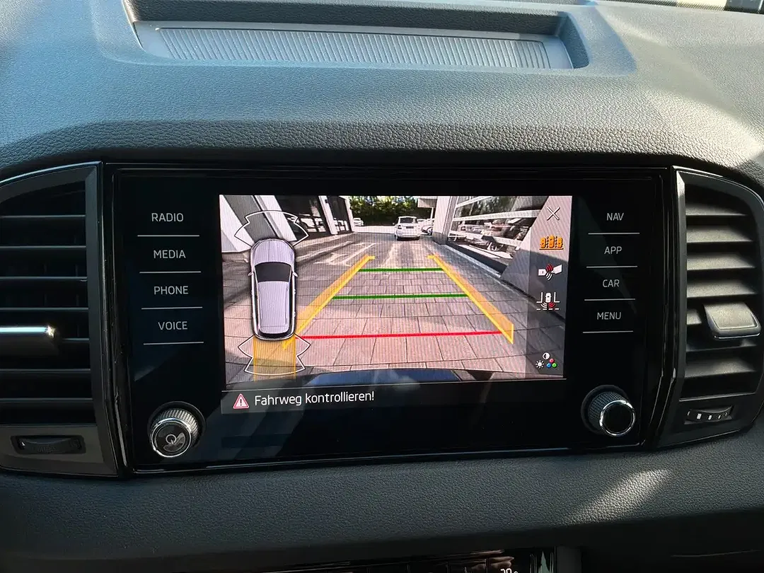 Skoda Karoq - Thumbnail 15
