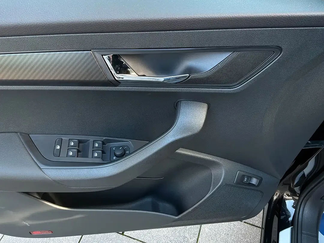 Skoda Karoq - Thumbnail 7