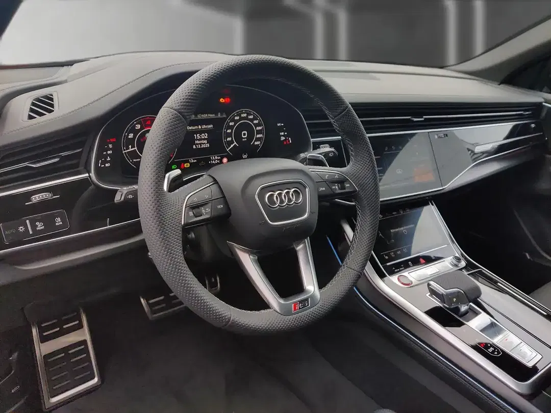 Audi RS Q8 - Thumbnail 21