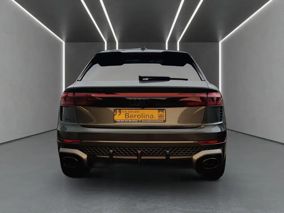 Audi RS Q8 - Thumbnail 6