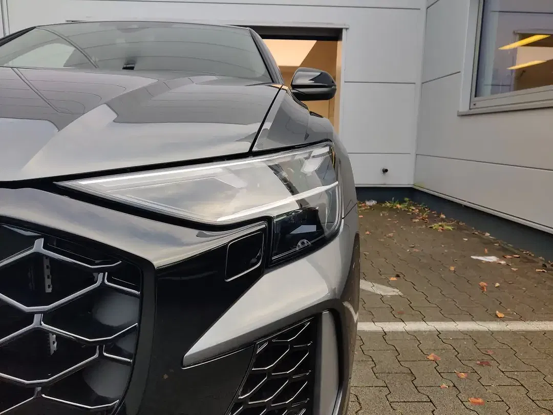 Audi RS Q8 - Thumbnail 8
