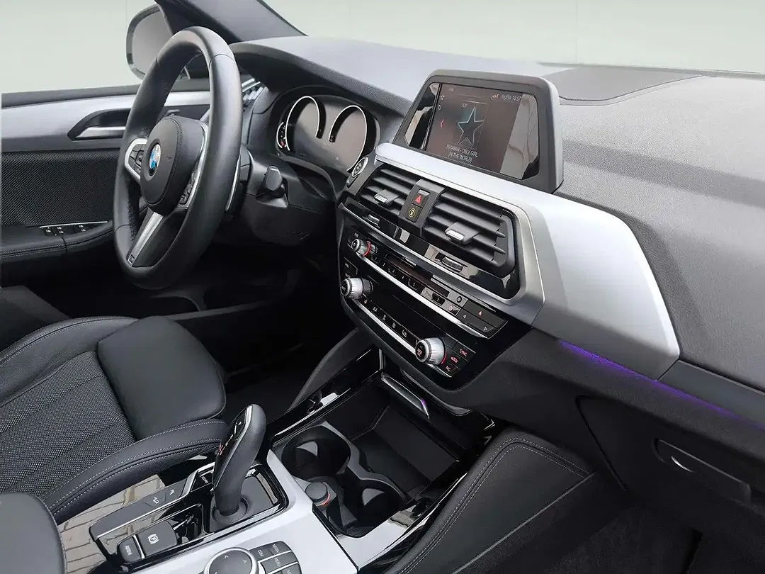 BMW X4 - Thumbnail 2