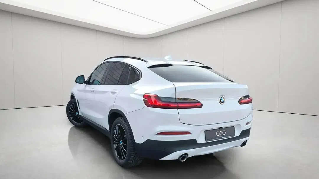 BMW X4 - Thumbnail 5