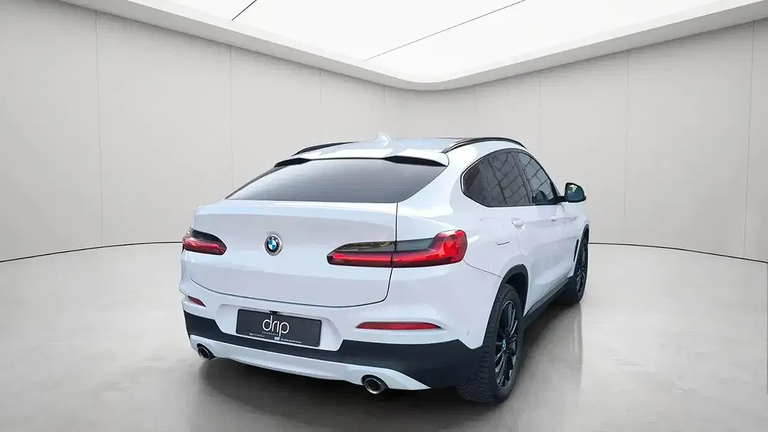 BMW X4 - Thumbnail 8