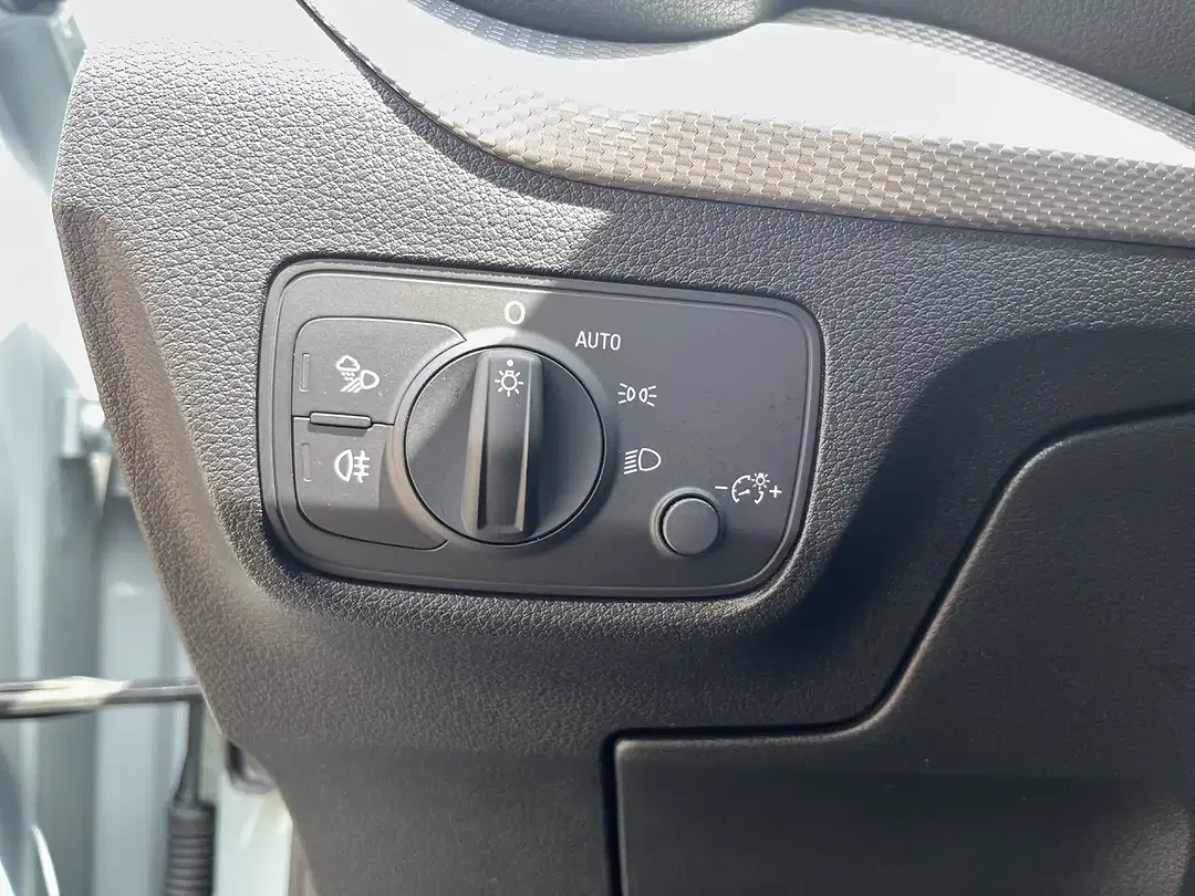Audi Q2 - Thumbnail 11