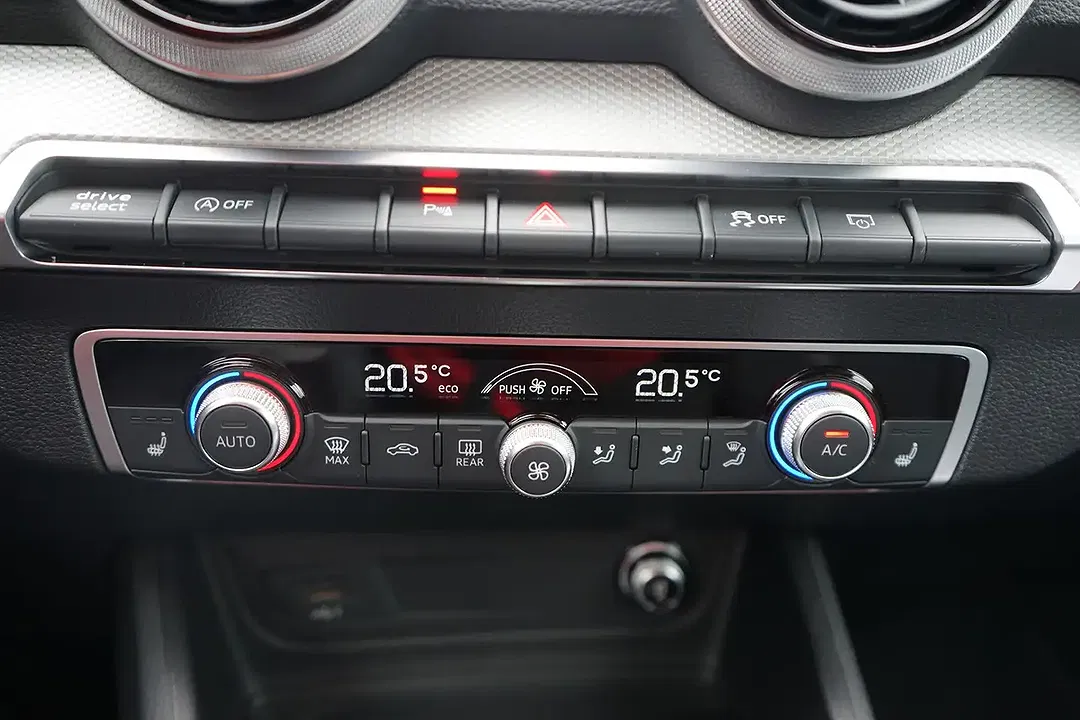 Audi Q2 - Thumbnail 10