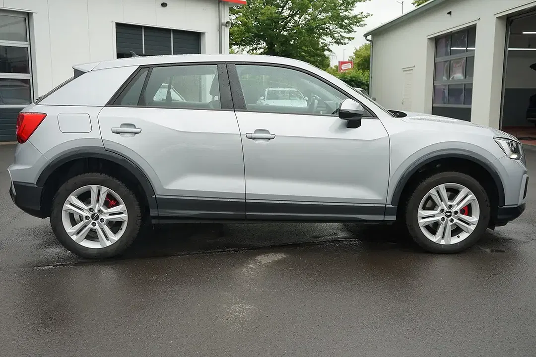 Audi Q2 - Thumbnail 1