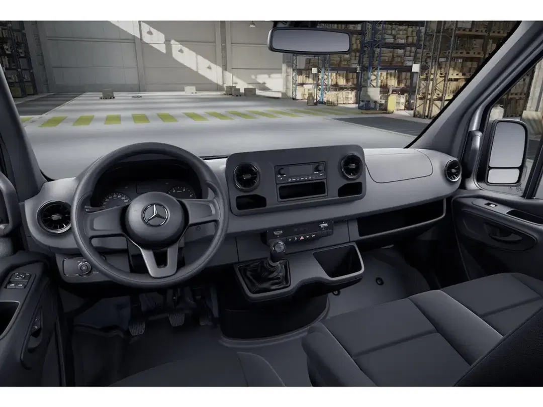 Mercedes-Benz Sprinter - Thumbnail 9