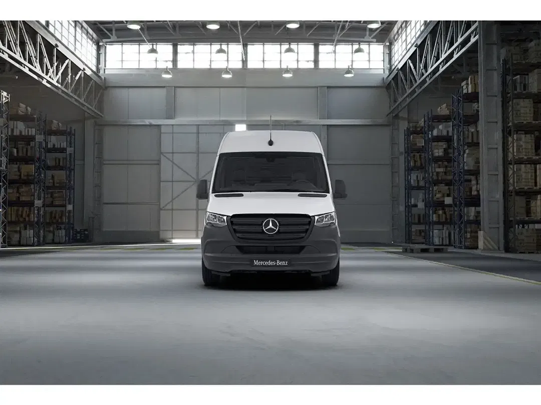 Mercedes-Benz Sprinter - Thumbnail 2