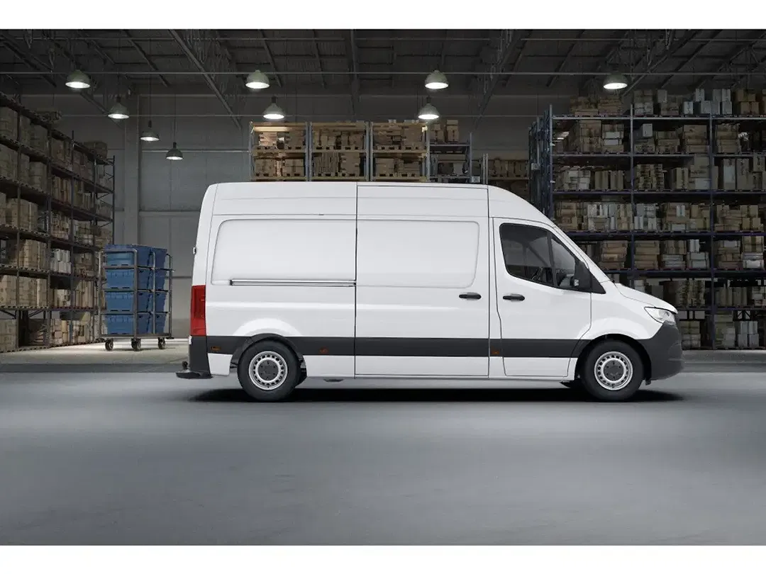Mercedes-Benz Sprinter - Thumbnail 3
