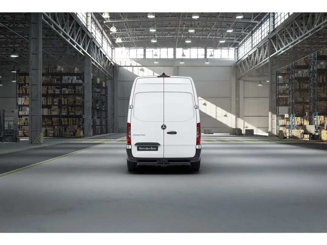Mercedes-Benz Sprinter - Thumbnail 5