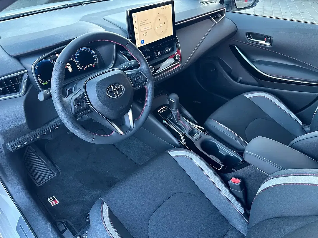 Toyota Corolla - Thumbnail 10