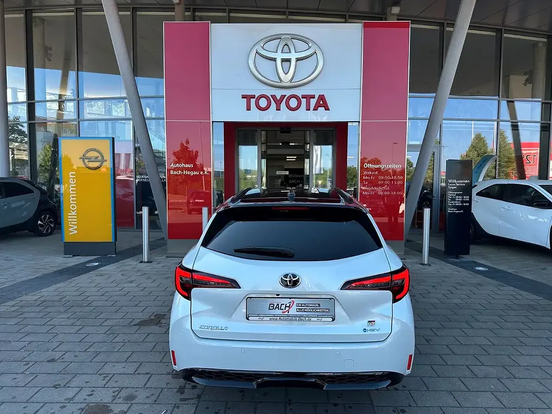 Toyota Corolla - Thumbnail 7