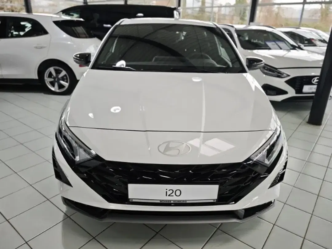 Hyundai i20 - Thumbnail 2