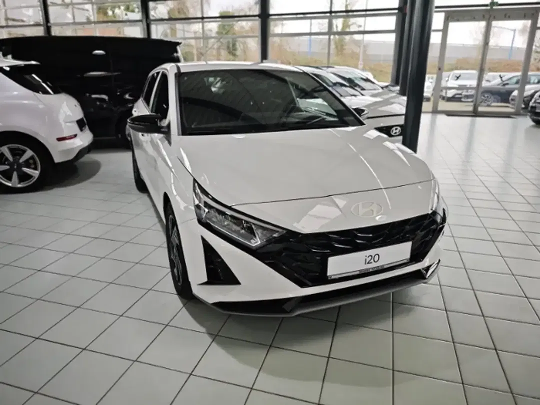 Hyundai i20 - Thumbnail 3