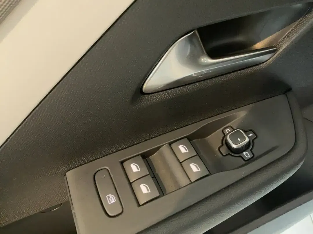 Opel Astra - Thumbnail 14