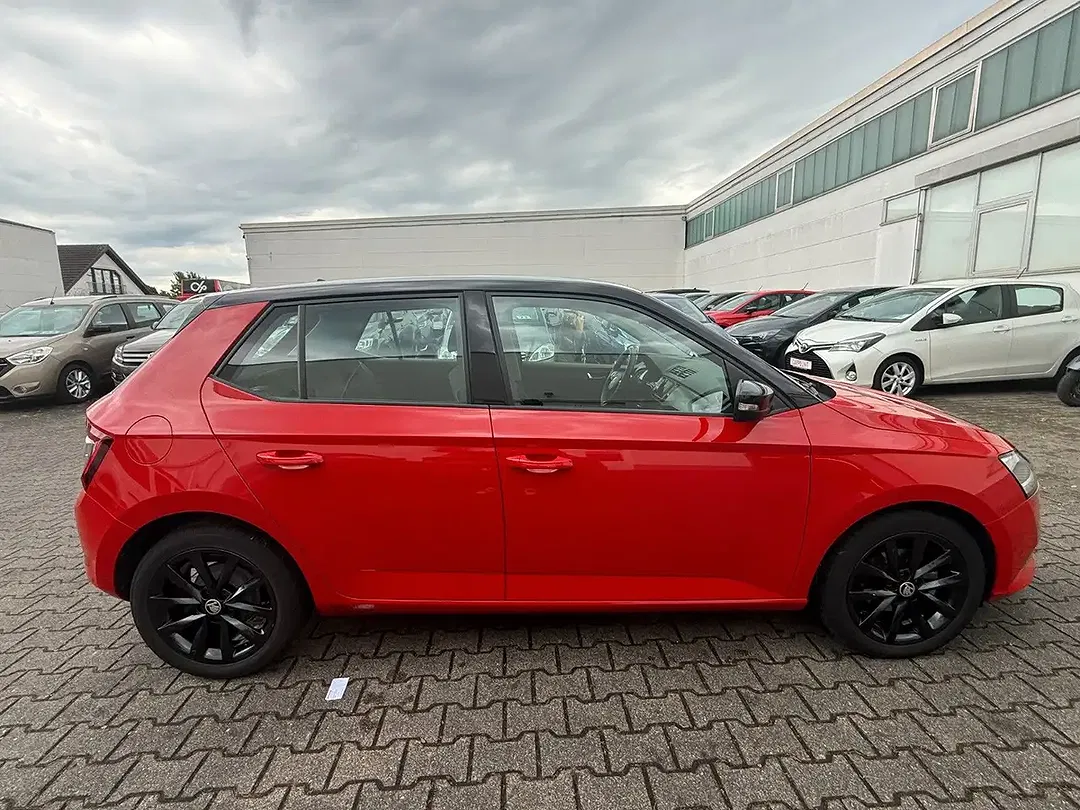 Skoda Fabia - Thumbnail 4