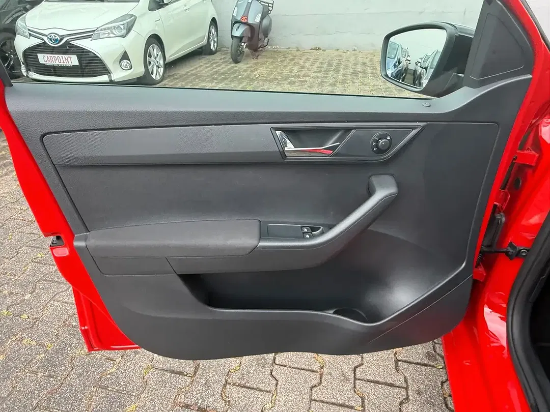 Skoda Fabia - Thumbnail 9