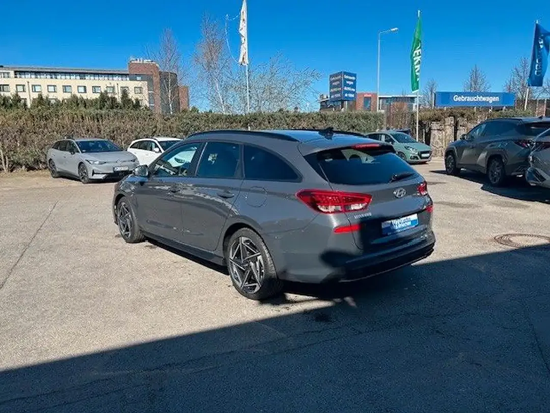 Hyundai i30 - Thumbnail 3