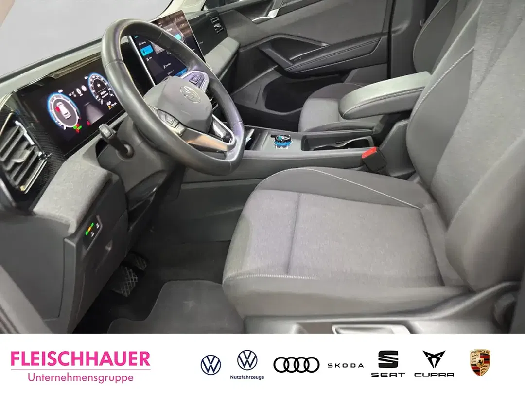 Volkswagen Tiguan - Thumbnail 10