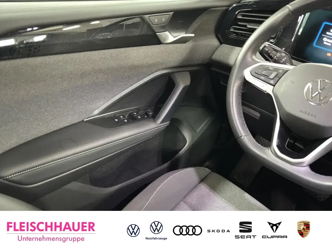 Volkswagen Tiguan - Thumbnail 15