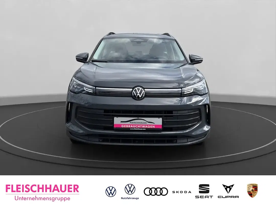 Volkswagen Tiguan - Thumbnail 2