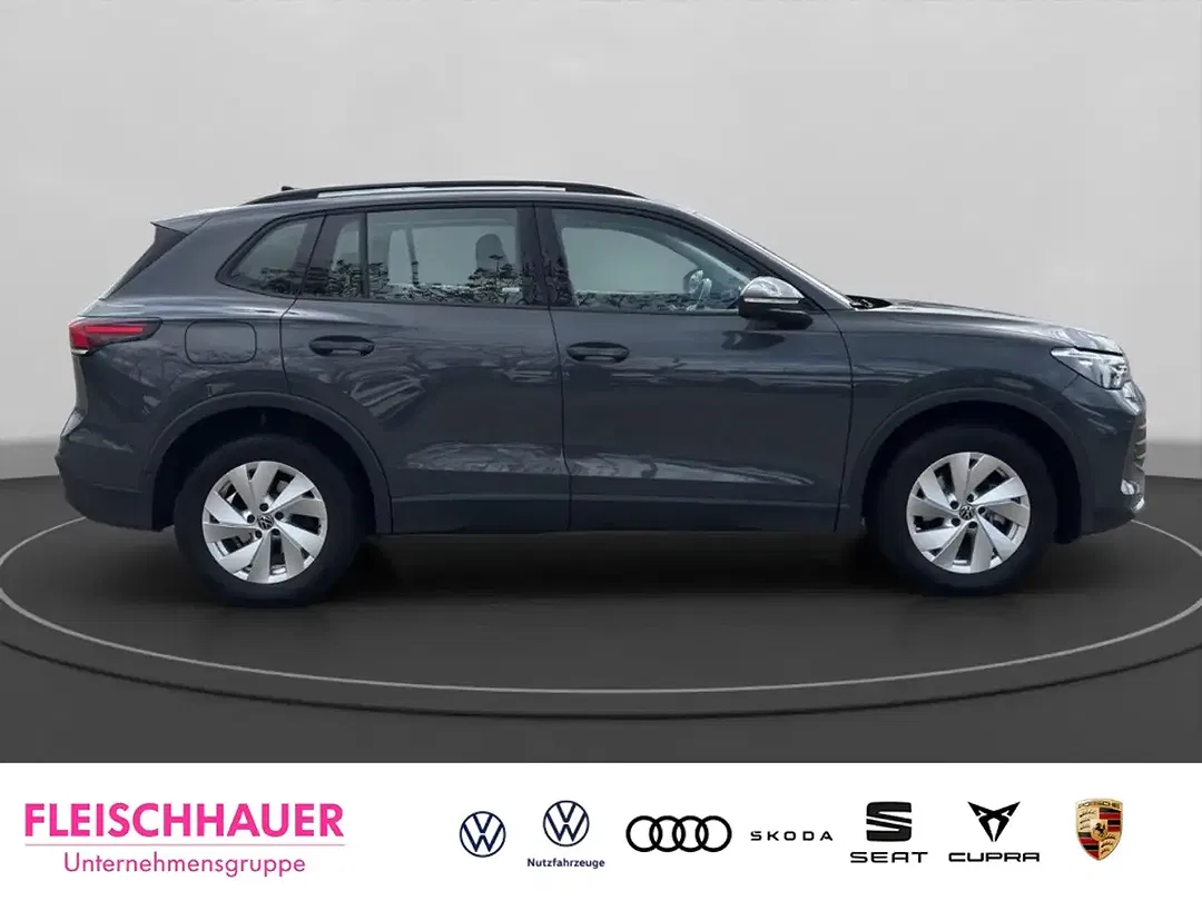 Volkswagen Tiguan - Thumbnail 8