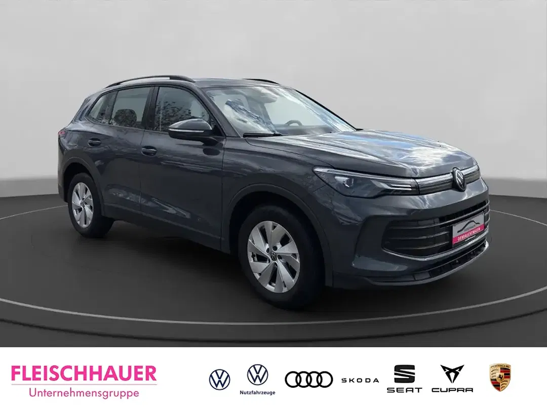 Volkswagen Tiguan - Thumbnail 9