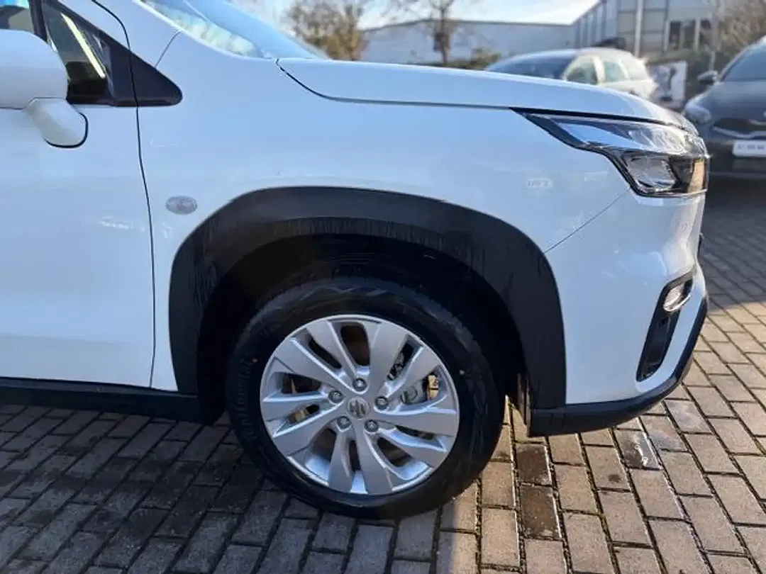 Suzuki SX4 S-Cross - Thumbnail 10