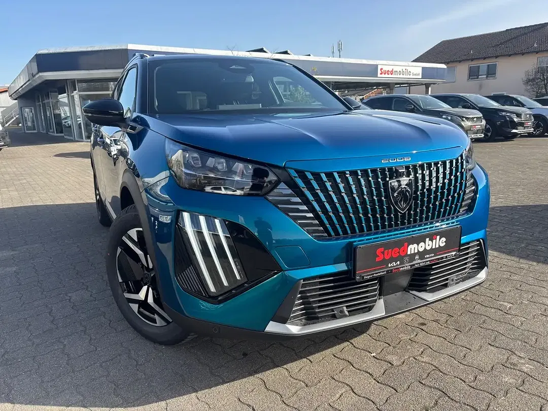 Peugeot 2008 - Thumbnail 1