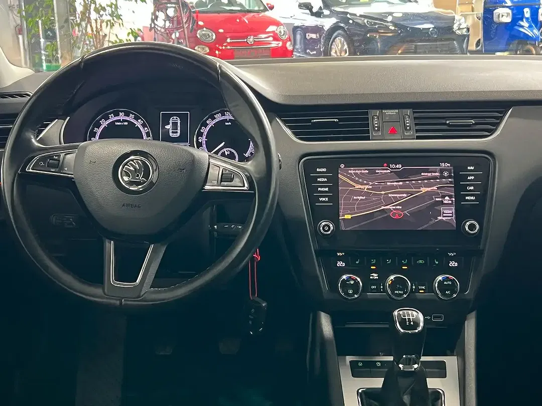 Skoda Octavia - Thumbnail 13