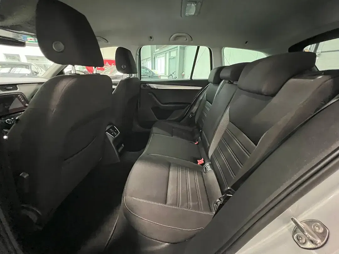 Skoda Octavia - Thumbnail 14