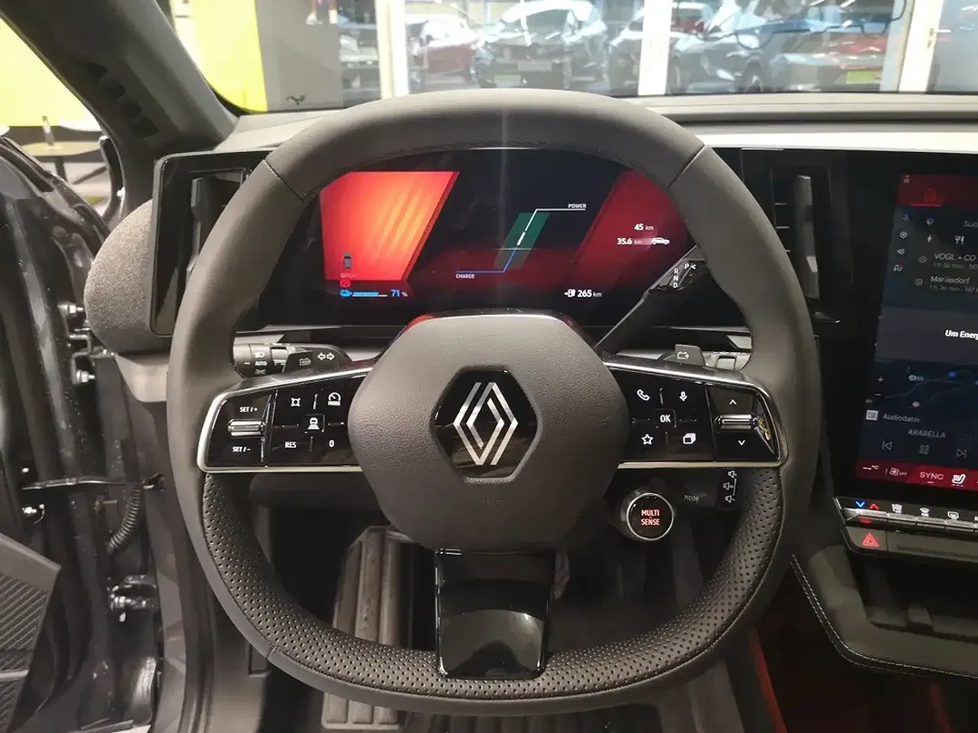 Renault Megane E-Tech - Thumbnail 12
