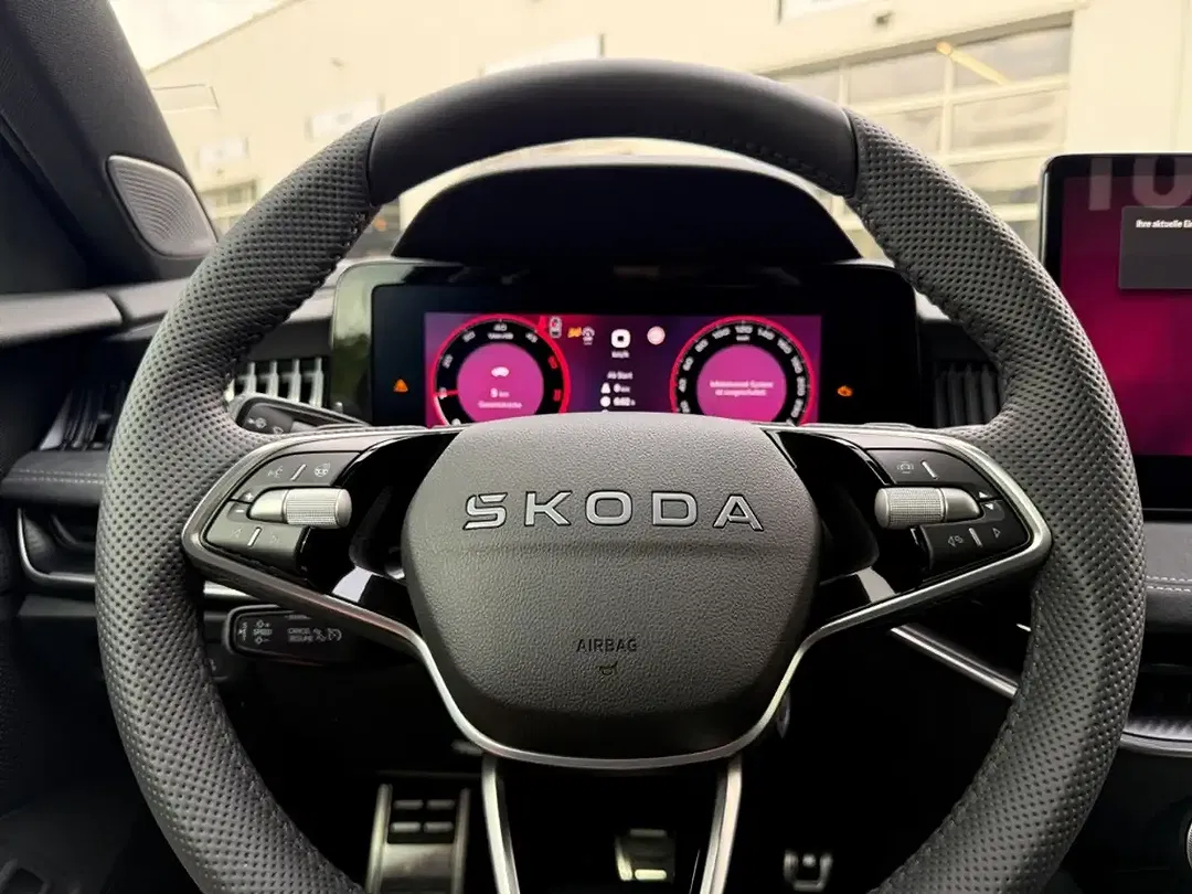 Skoda Superb - Thumbnail 8