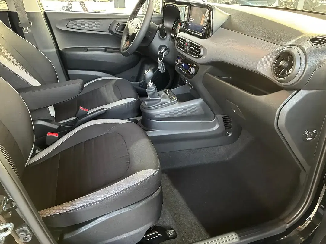 Hyundai i10 - Thumbnail 9