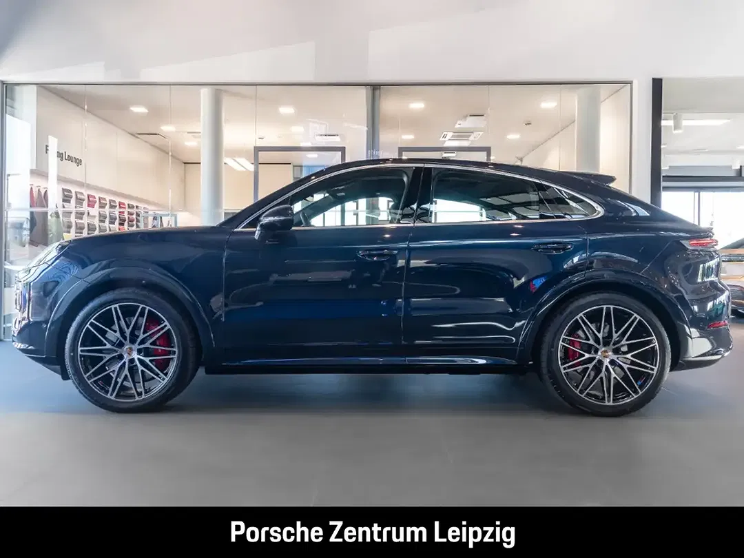 Porsche Cayenne - Thumbnail 2