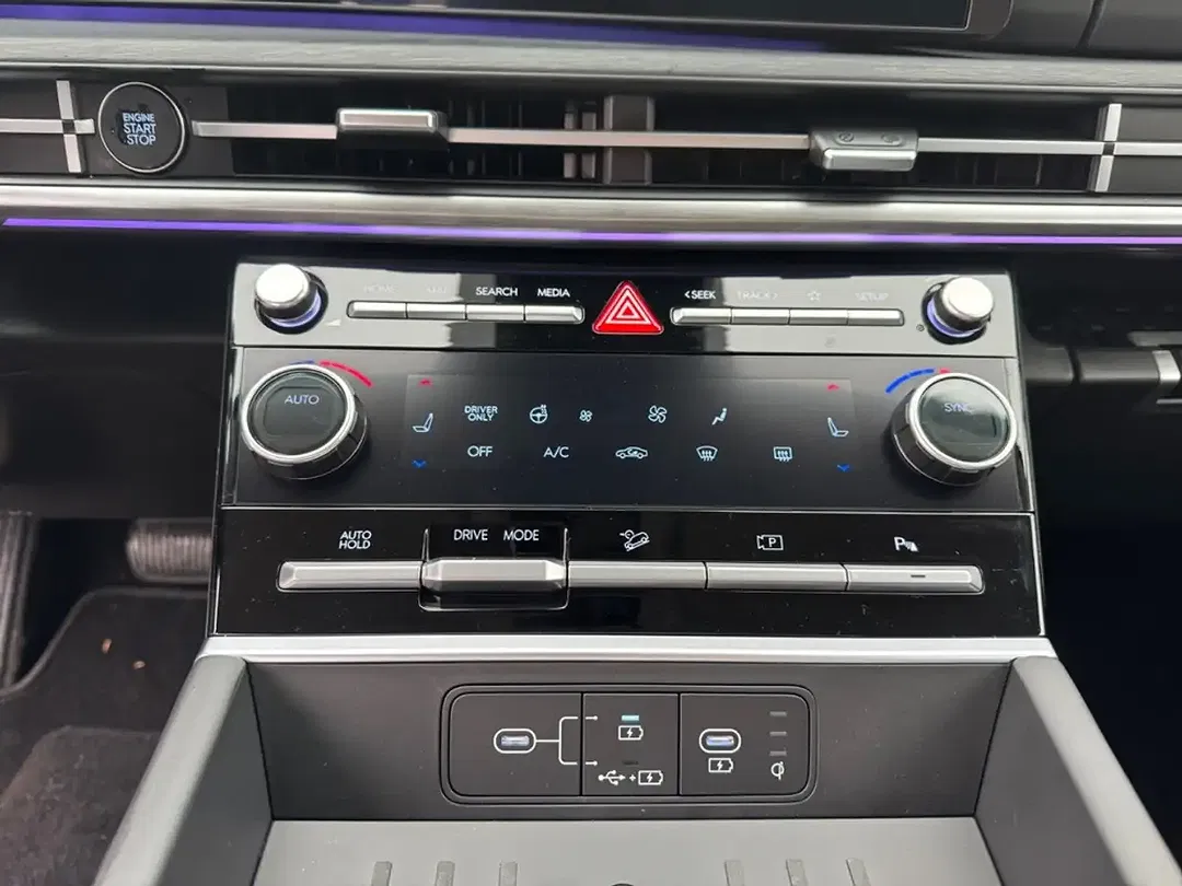 Hyundai SANTA FE - Thumbnail 11